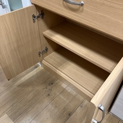 【軽トラック90分無料貸出サービス有】食器棚　ブラウンの画像