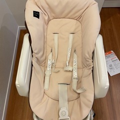 ネムリラ　ハイローチェア　combiの画像