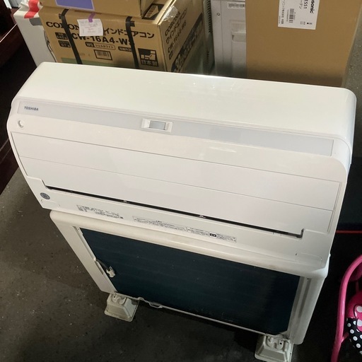 O 2511-541 東芝ルームエアコン　RAS-F251E7R(W) 2019年製　リモコン無し　6畳用