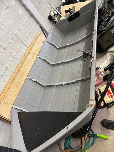 2馬力ボート、エンジン