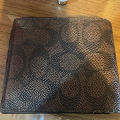 COACH 折りたたみ財布 の画像