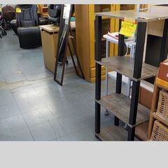 ID：242001　　ラック4段の画像