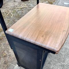 パソコンデスクの画像