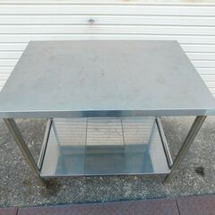 【JM887】アジャスター付き ステンレス調理台 作業台 厨房機器の画像