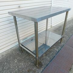 【JM887】アジャスター付き ステンレス調理台 作業台 厨房機器の画像