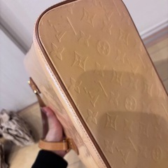 お値下げ！11月末まで掲載予定です。ヴィトン ヴェルニ  バッグ の画像