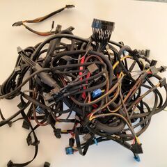 【PCI-E電源ケーブル33本セット】スリーブ仕様グラボ用補助電源 ジャンク扱いの画像
