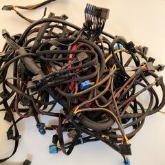 【PCI-E電源ケーブル33本セット】スリーブ仕様グラボ用補助電源 ジャンク扱いの画像