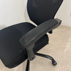 【取りに来てくれる方限定】
オフィスチェアの画像