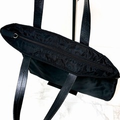 【美品】PRADA プラダ ナイロン ハンドバッグ トートバッグ ブラックの画像
