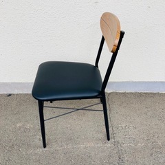 ダイニングチェア　椅子　スチール　の画像