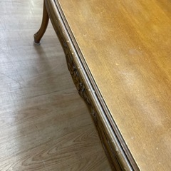 ☆ドリーム荒牧店☆ジモティー割引有☆【クリーニング済み】アンティーク調センターテーブルの画像