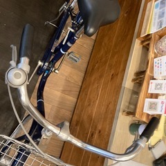 【後輪タイヤ・後輪チューブ新品！】 LEDオートライト　26インチ自転車　ネイビーブルーの画像