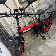 20インチx4.0HE 極太ブロックパターンタイヤ 坂登40度対応 の画像