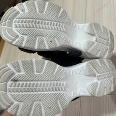 厚底サンダルの画像