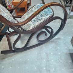 ロッキングチェア　現状品の画像