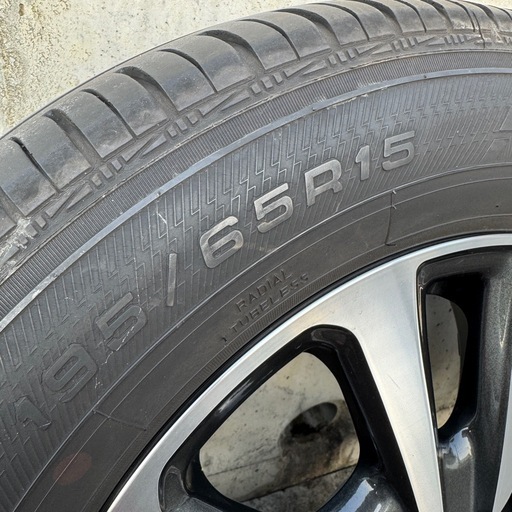 中古●トヨタ 純正ホイール タイヤセット●195/65/R15 エスクァイア ヴォクシー ノア