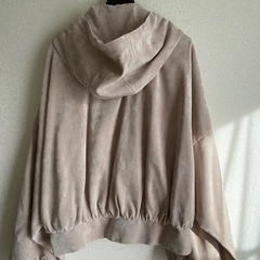 w closet  
コーデュロイジップアップパーカーの画像