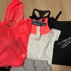 ダンスウェア一式(パンツ5本、スカート1枚、トップス5枚、チョーカー1本)の画像