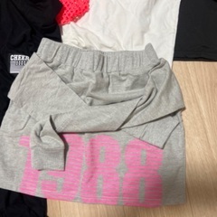 ダンスウェア一式(パンツ5本、スカート1枚、トップス5枚、チョーカー1本)の画像