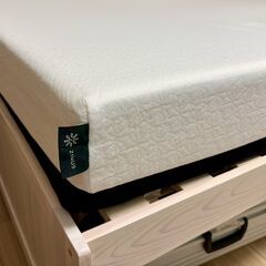 【セミダブルSD】すのこベッド, マットレス　コンセント 棚付き 天然木 高さ調整[RASIKU]の画像