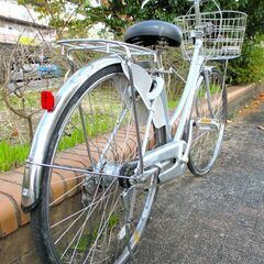 中古自転車 BRIDGESTONE ブリヂストン ママチャリ 自転車 内装5段ギア 27インチ LEDオートライト シルバー 通勤 通学 近所のお出掛けなどにの画像