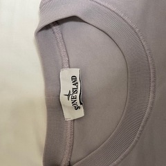 ストーンアイランドトレーナーの画像