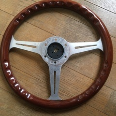ウッドステアリングの画像