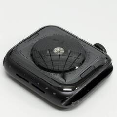 Apple Watch SE 第1世代/GPS/40mm/A2351/スペースグレー〈MYDP2J/A〉の画像