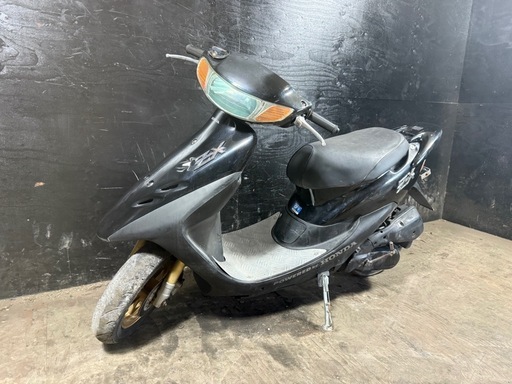 ★支払総額4.6万円★関東圏内即日配送可能！ 全車走行テスト済みです！ ホンダ ZX 黒 AF35 本物！！ バッテリー新品！ アルミステップ！ 金ホイール！ フロントディスクブレーキ！ 加速良好！