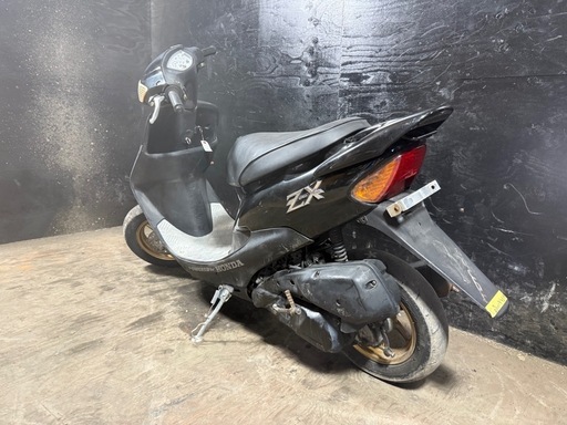 ★支払総額4.6万円★関東圏内即日配送可能！ 全車走行テスト済みです！ ホンダ ZX 黒 AF35 本物！！ バッテリー新品！ アルミステップ！ 金ホイール！ フロントディスクブレーキ！ 加速良好！
