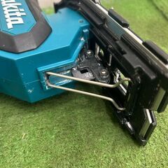 マキタ SD180DRT 充電式ボードカッタ【野田愛宕店】【店頭取引限定】【中古】管理番号：IT5575OUCNWAの画像