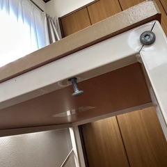 机　テーブルの画像