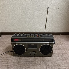 ビクタースピーカーとラジカセの画像