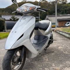 バイク　車体　DIO  綺麗　車両　原付　の画像