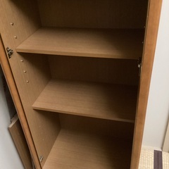 【引取限定11月30日まで】ガラス扉付き本棚／ニトリ（八王子市松が谷、多摩センター寄り）の画像