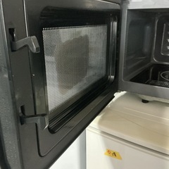 早い物勝ち🚗💨IRISOHYAMAアイリスオーヤマ2019年製EMO-F518-6-B汚れあり💦黒ブラック電子レンジの画像