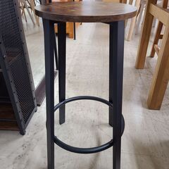 J1824【リユースのサカイ柏店】カウンターテーブルセット　椅子2脚付き　クリーニング済み　参考価格25,980円の画像