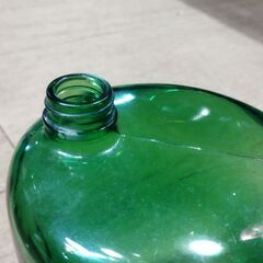 お酒の空瓶 グリーンガラス リカーボトル レトロ オブジェ 置物　/TJ-2661 2Fの画像