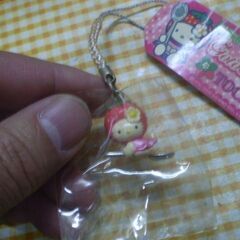 ハローキティ ご当地ストラップ 栃木限定　いちごの画像