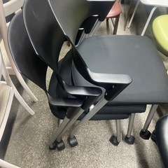 事務椅子 スタッキングチェア 　シミ有りの画像