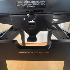 【ヤマハ YAMAHA】背もたれ付き ピアノ椅子（昇降式）電子ピアノにもの画像