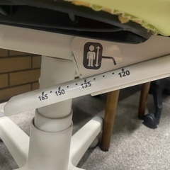 okamura オカムラ アルソスビーンズ 学習チェア の画像