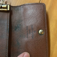 ルイヴィトンキーケースの画像