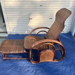 ラタン製 リクライニングチェア（オットマン一体型）の画像