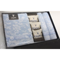 バスタオル、タオル、石鹸のセットの画像