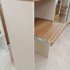 リユースのサカイ栃木店★ジモティ割あり★  レンジ台 ベージュ×クリーム W61×D46.5×H128 クリーニング済み TC11671の画像