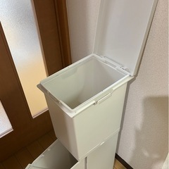 2段ゴミ箱の画像