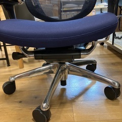 【軽トラック90分無料貸出サービス有】オカムラ　デスクチェアーの画像