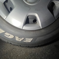 195/80r15 107/105L LTgood year ノーマルタイヤとハイエース純正ホイール4本の画像
